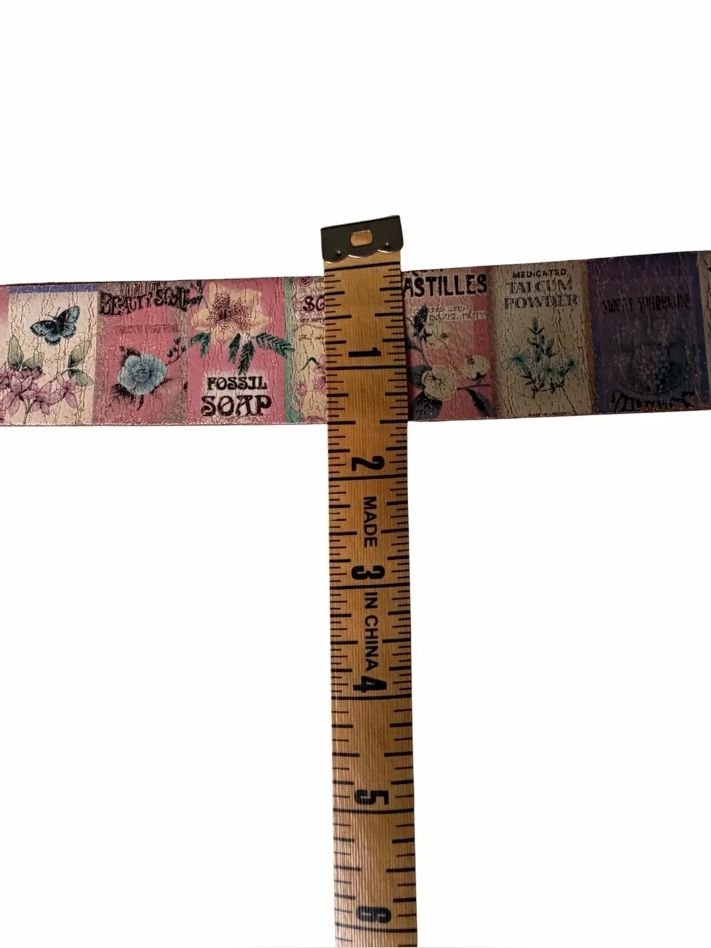 Fossil Ladies Leather Casual Belt with Retro Floral Advert Motif, Medium 35”-37” - Picture 9 of 11